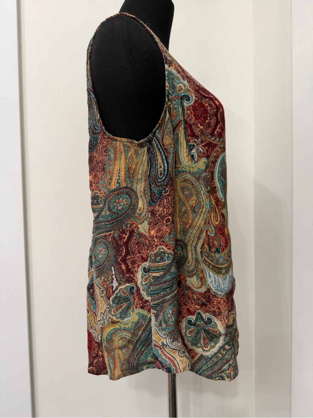 J. Jill Paisley Tank Top in Red, Teal & Cream Size Medium - Picture 3 of 10